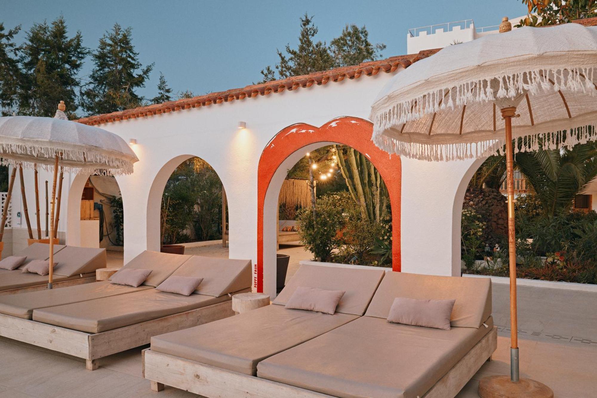 Aparthotel Secret Oasis Ibiza-Only Adults Sant Antoni de Portmany Zewnętrze zdjęcie