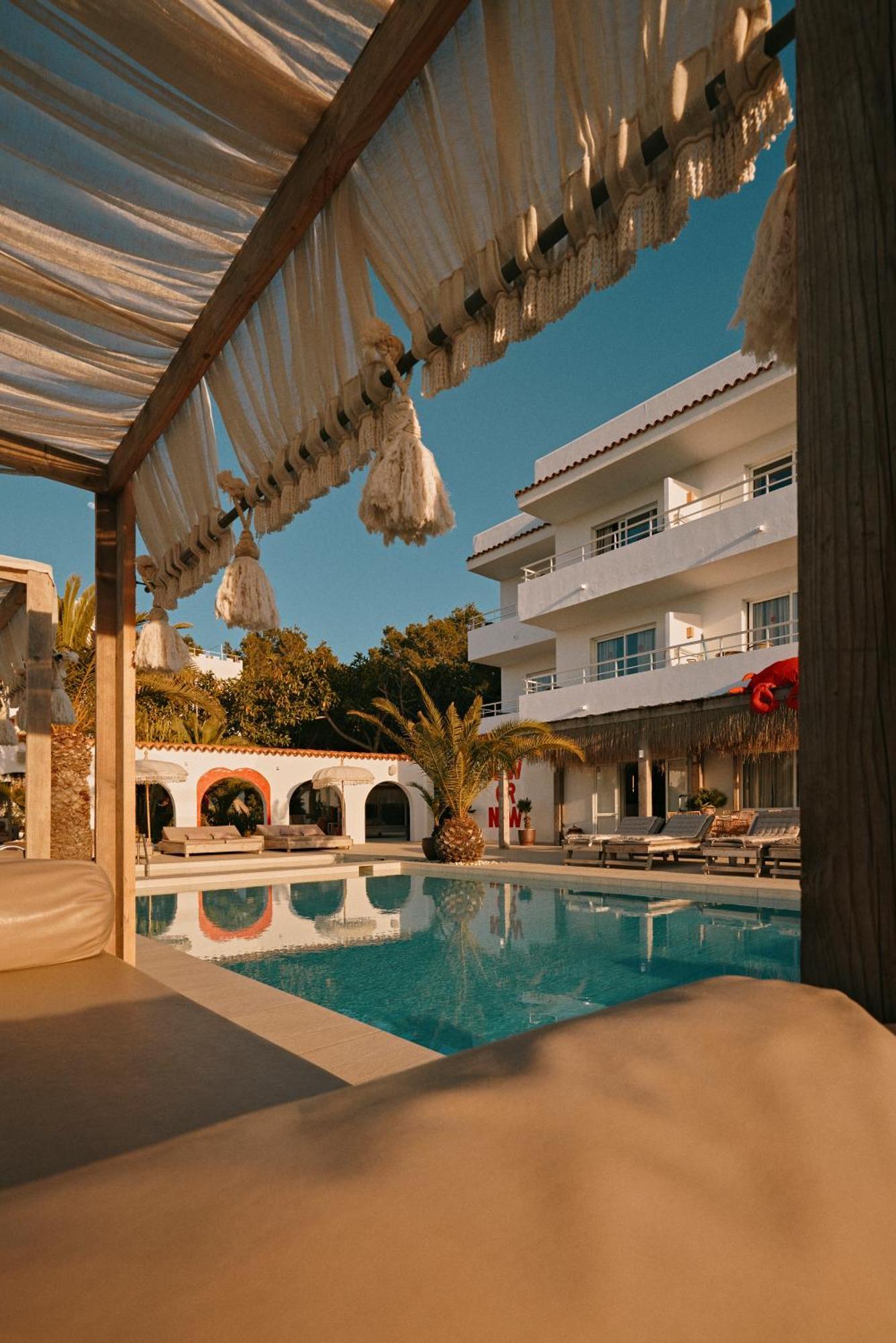 Aparthotel Secret Oasis Ibiza-Only Adults Sant Antoni de Portmany Zewnętrze zdjęcie
